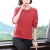 Long-sleeved embroidered T-shirt for women, spring and autumn, 2022 new style, stylish and loose base layer for middle-aged and elderly mothers Application Scenario